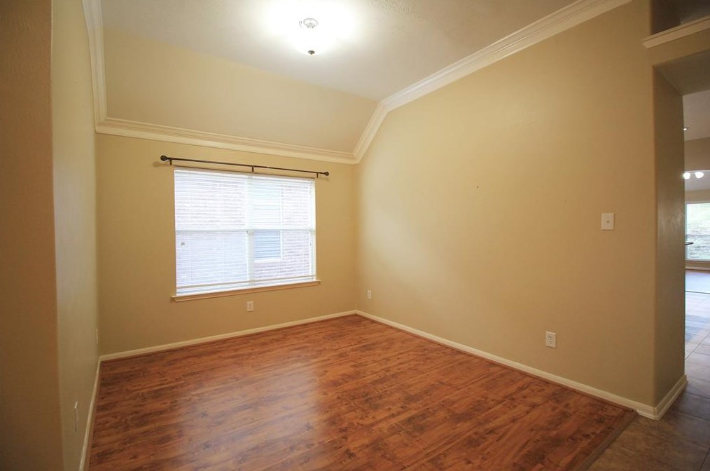6114 Menor Crest Dr, Spring TX  77388-6910 exterior