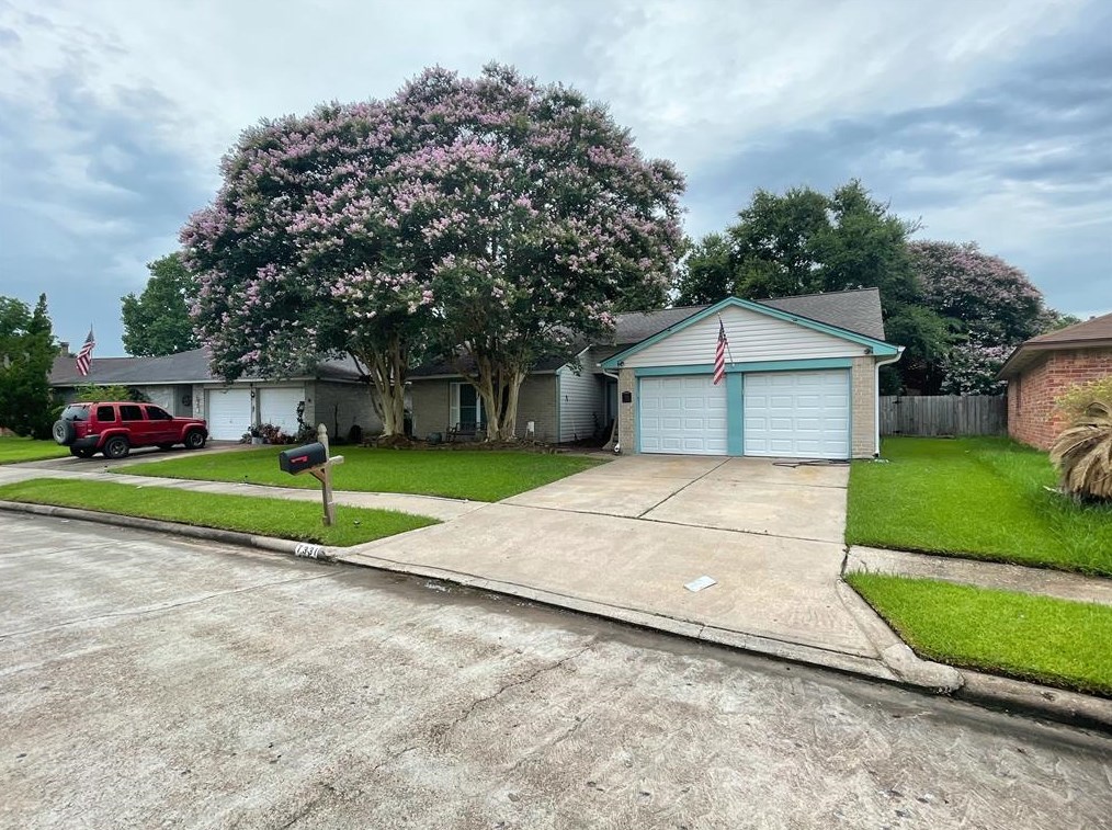 7331 Sonnet Gln Ln, Houston TX  77095-1270 exterior