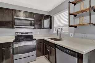 3813 Landmark Dr, Missouri City, TX 77459 - Photo 3