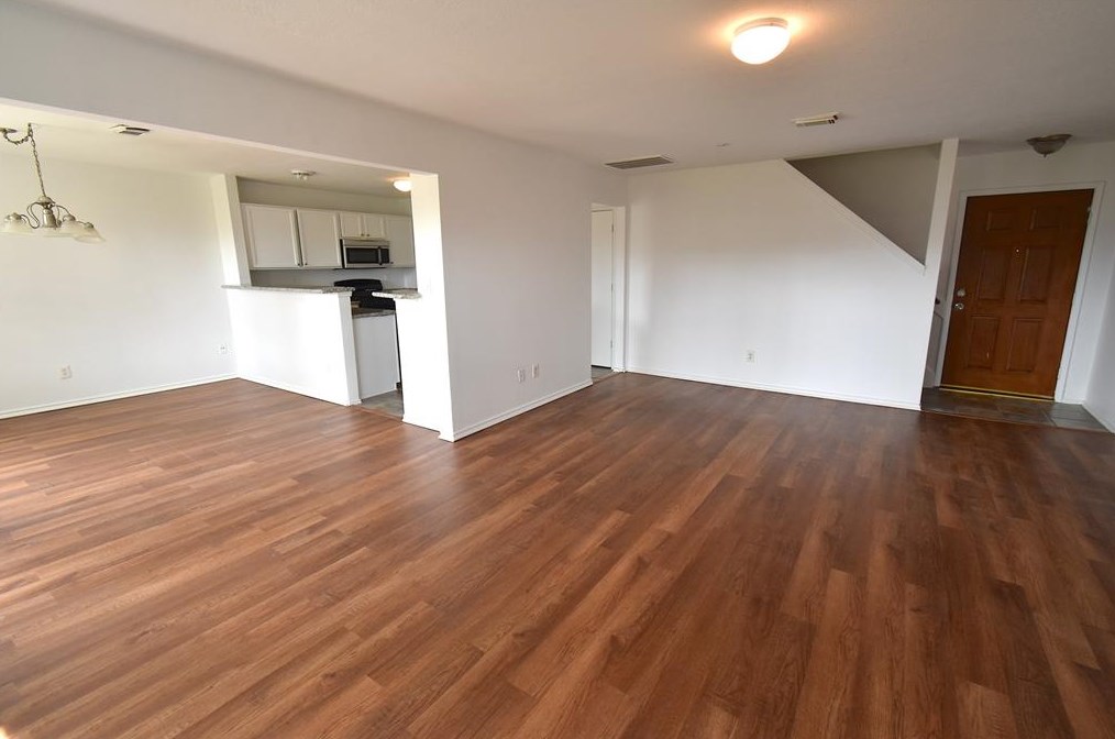 926 Rock Dr, Houston TX  77073-5322 exterior