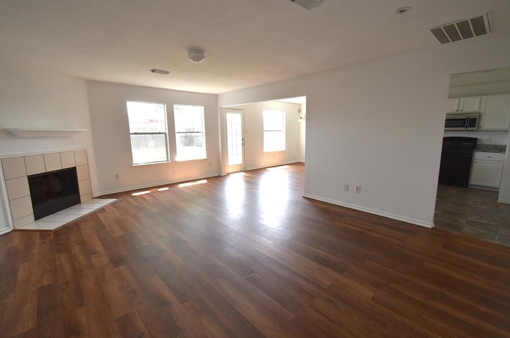 926 Rock Dr, Houston TX  77073-5322 exterior