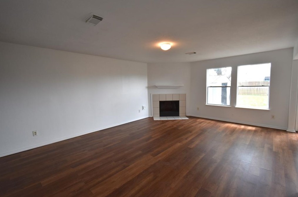 926 Rock Dr, Houston TX  77073-5318 exterior