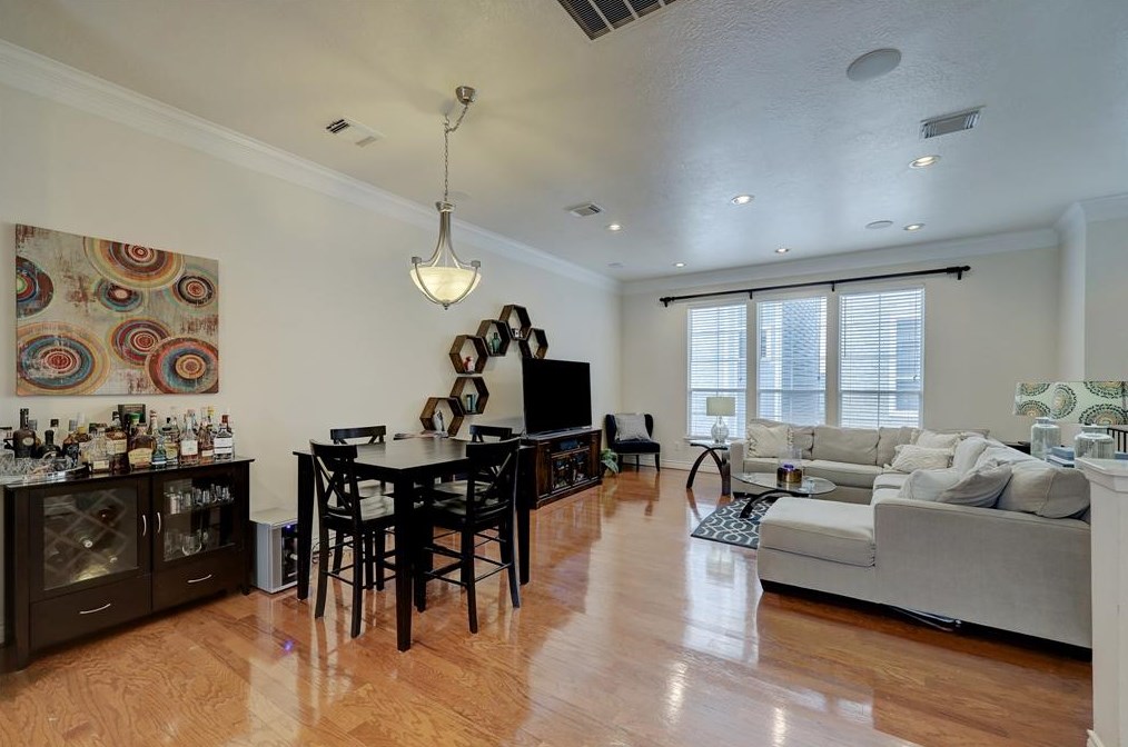 1644 13 St, Houston TX  77008-7146 exterior