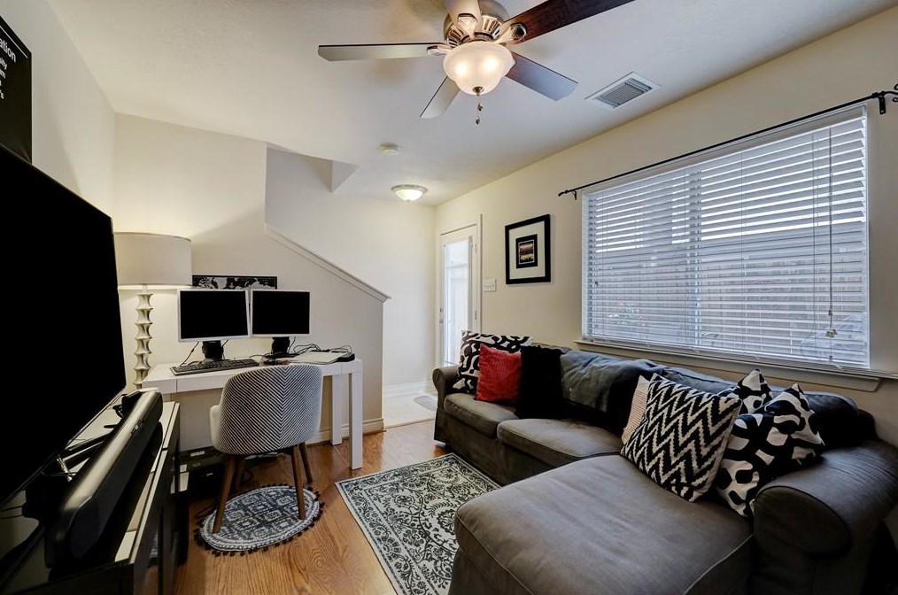 1644 13 St, Houston TX  77008-7146 exterior