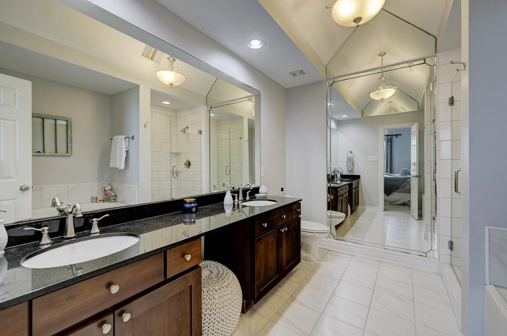 1644 13 St, Houston TX  77008-7146 exterior