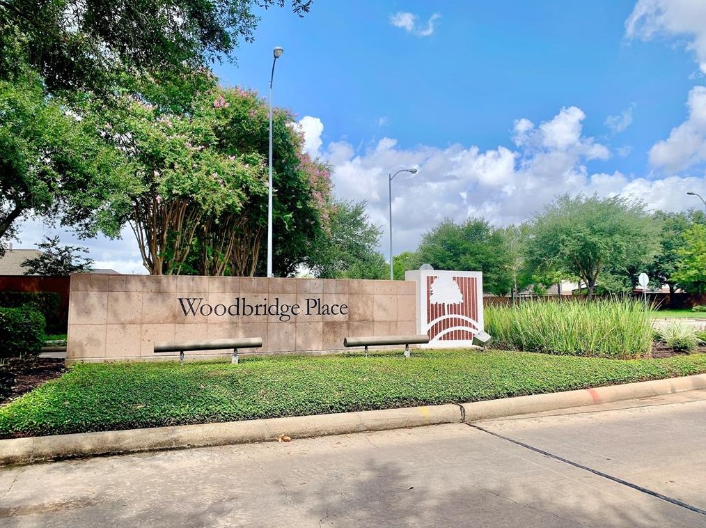 14903 Moss Bridge Ln, Sugar Land TX  77498-0932 exterior