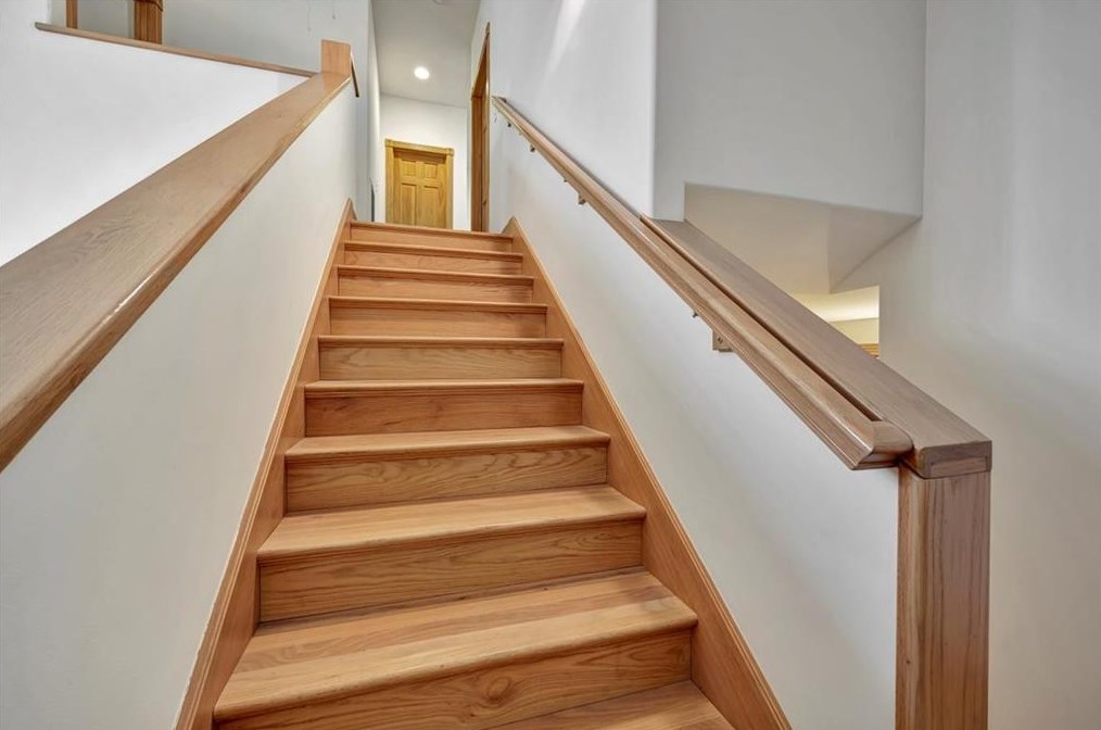 3313 Mcculloch Cir, Houston TX  77056-6216 exterior