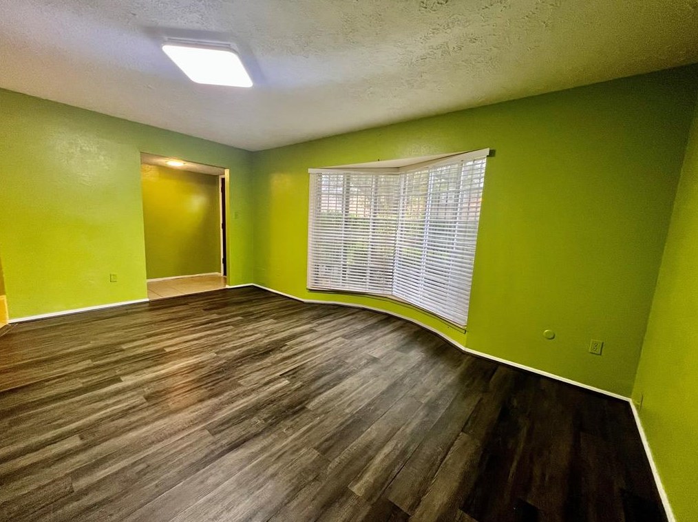 7126 Crownwest St, Houston TX  77072-2213 exterior