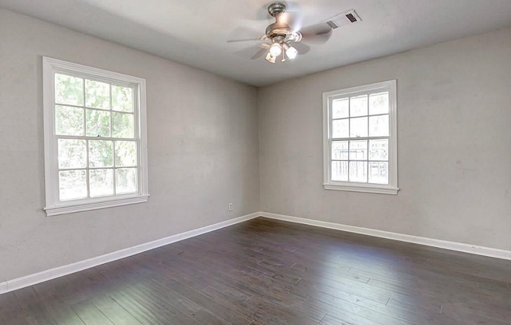 7331 La Paseo St, Houston TX  77087-5332 exterior