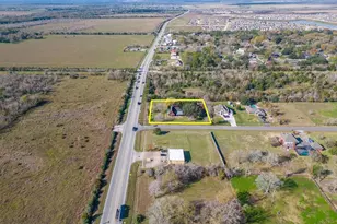 8321 Fm 517 Road W, Dickinson, TX 77539 - Photo 17