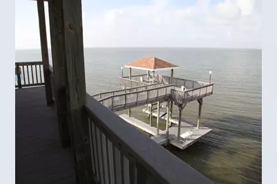 3722 Laguna Drive, Galveston, TX 77554 - Photo 3