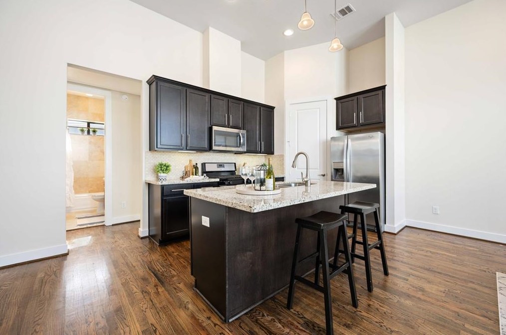 2129 Engelmohr St, Houston TX  77054-3817 exterior