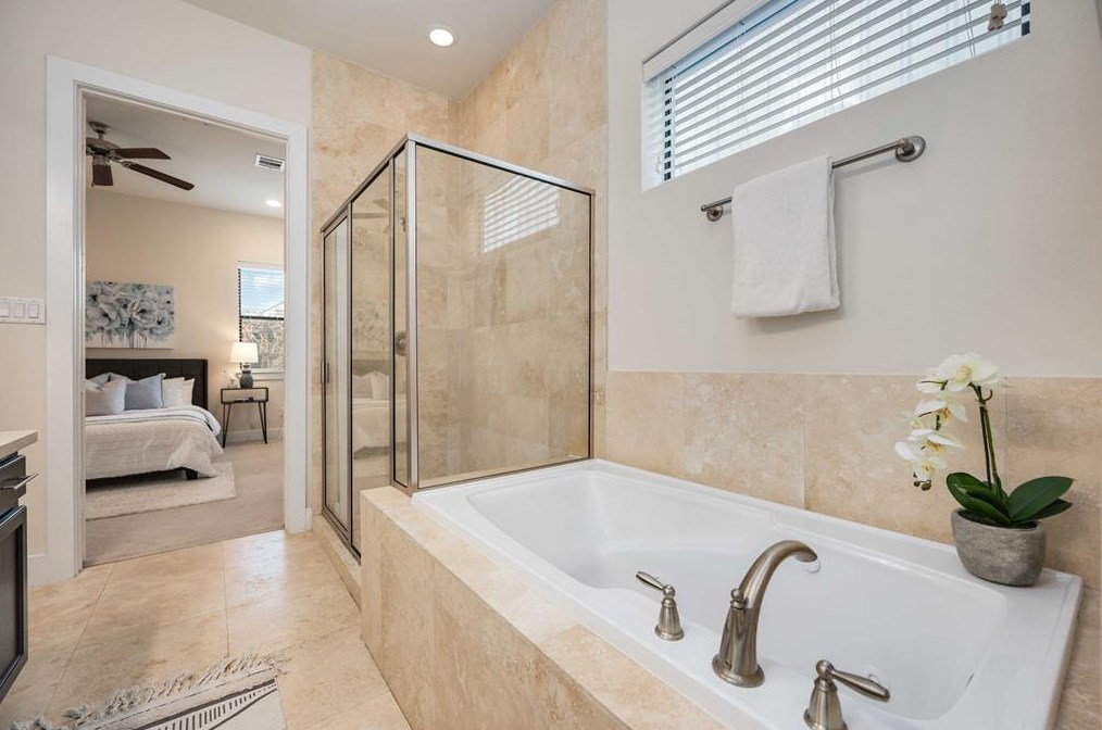 2129 Engelmohr St, Houston TX  77054-3817 exterior