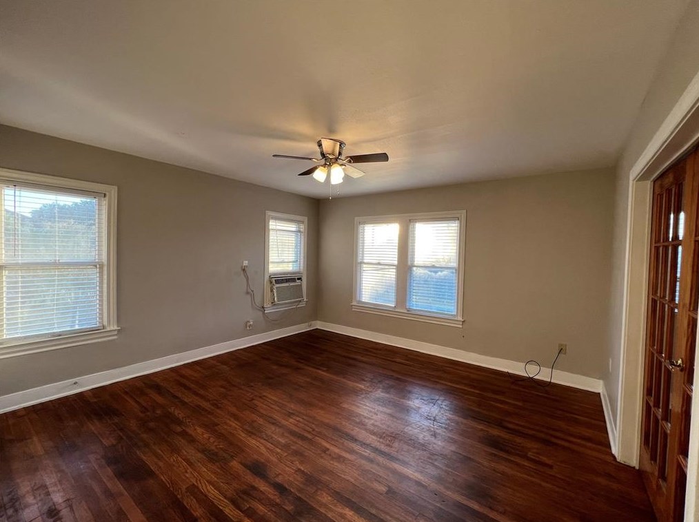 4221 Lamar St, Houston TX  77023-1618 exterior