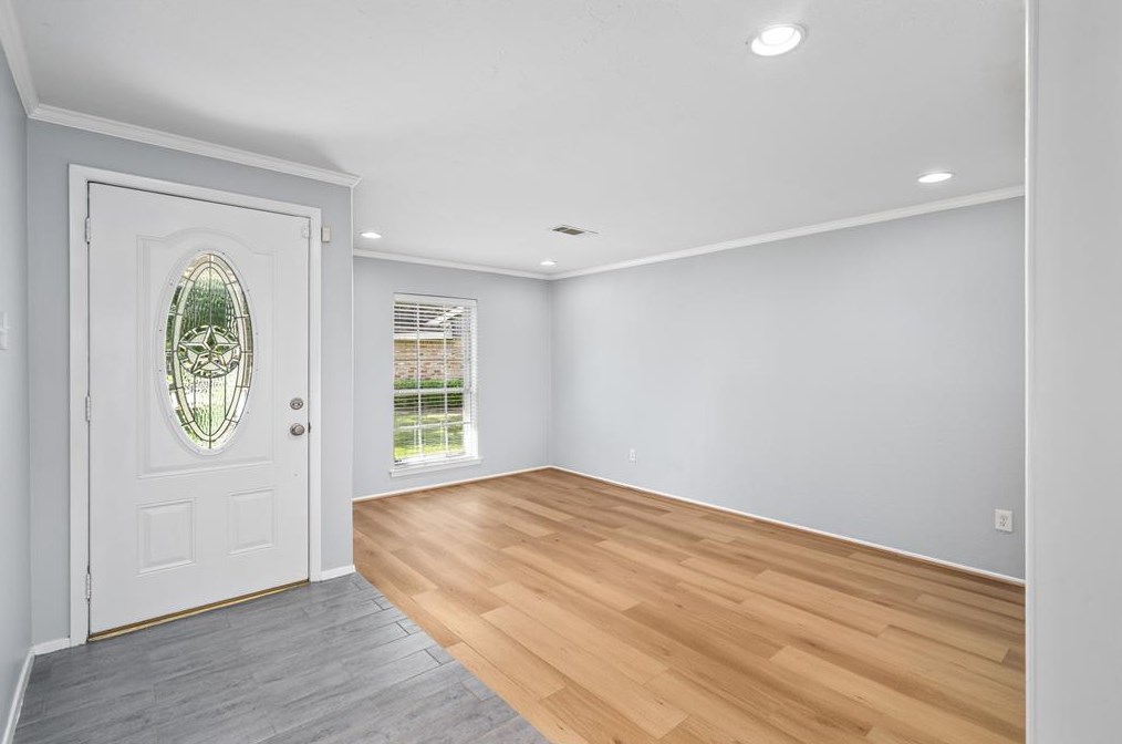 9110 Theysen Dr, Houston TX  77080-2906 exterior