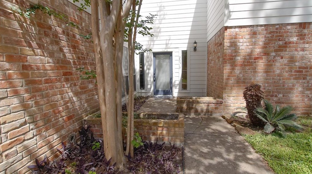 25710 Pepper Ridge Ln, Spring TX  77373-3188 exterior
