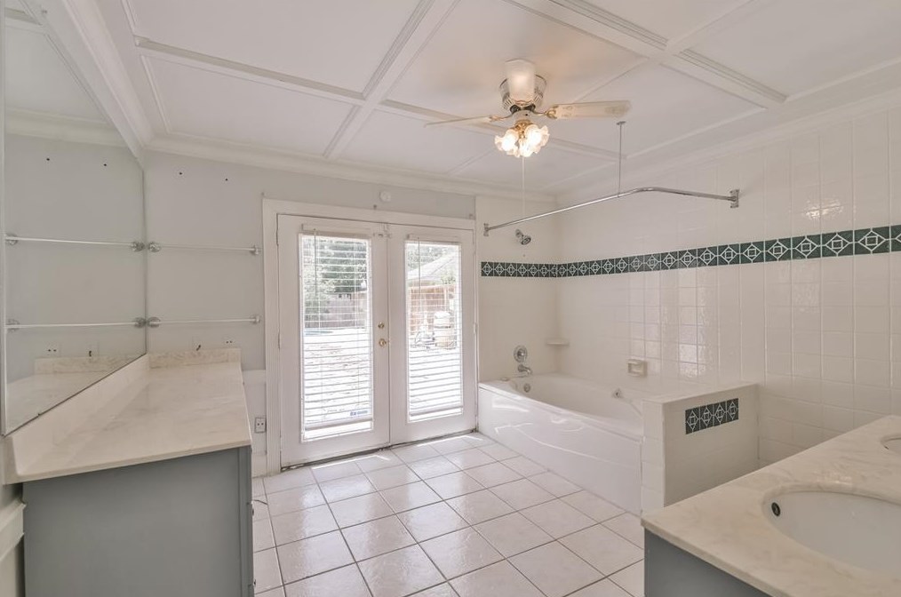 17519 Sugar Pne Dr, Houston TX 77090-2053 exterior