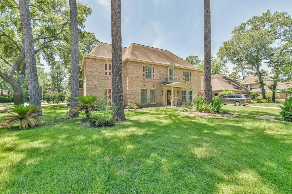 17519 Sugar Pne Dr, Houston TX 77090-2053 exterior