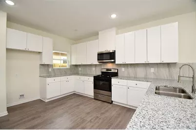 2815 Bowlin Leaf Lane, Houston, TX 77014 - Photo 17