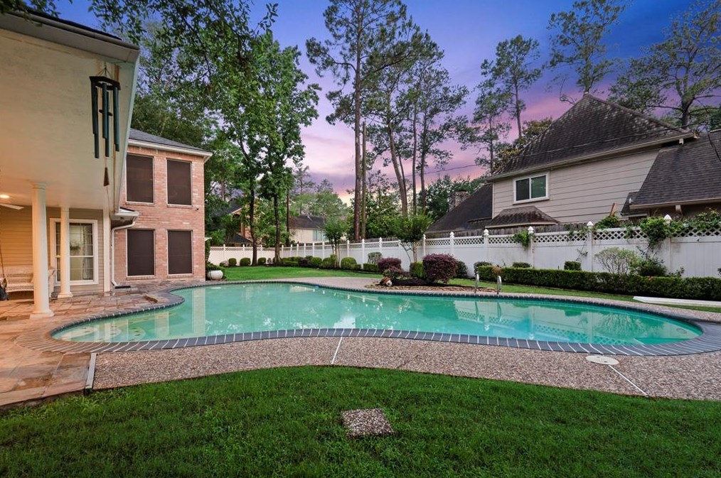 16107 Parish Hall Dr, Spring TX 77379-6631 exterior