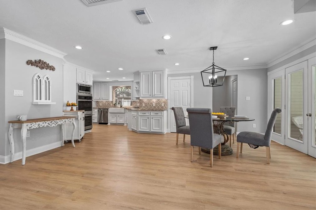 16107 Parish Hall Dr, Spring TX 77379-6631 exterior