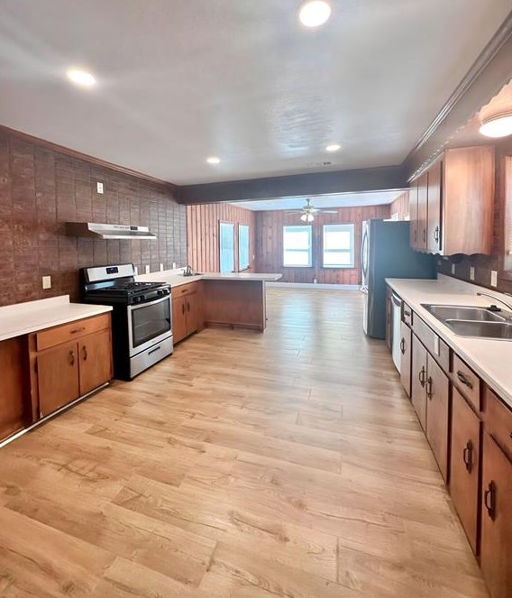 1138 Crenshaw Rd, Pasadena TX  77504-2911 exterior