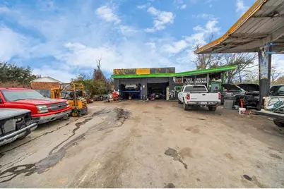 602 E Little York Road, Houston, TX 77076 - Photo 7