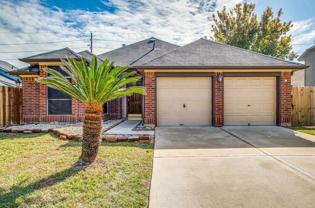 10111 Silver City Dr, Houston TX  77064-5306 exterior