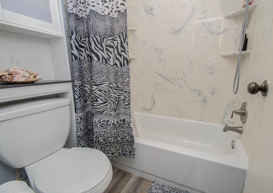 12321 Corona Ln, Houston TX 77072-3330 exterior