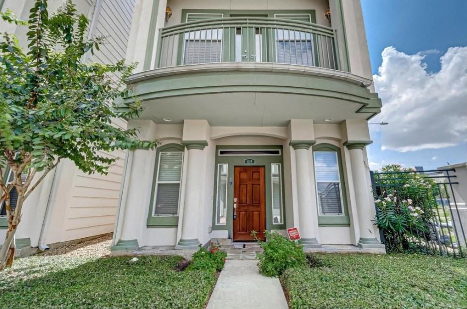 1215 Wentworth St, Houston TX  77004-5636 exterior