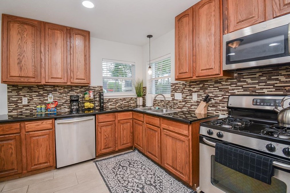 3134 Oakdale St, Houston TX  77004-6207 exterior