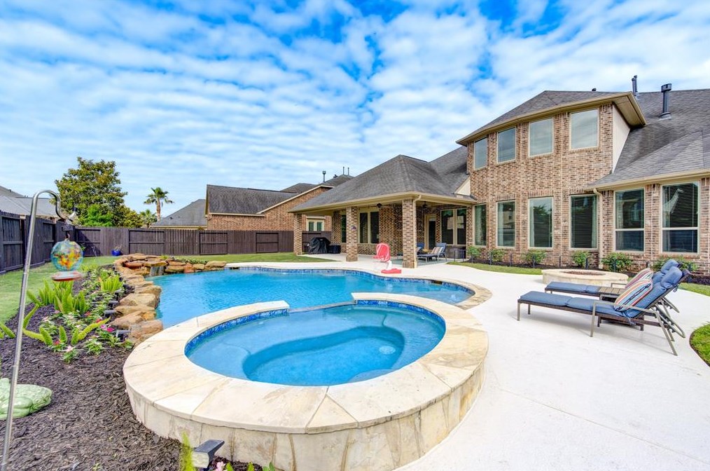 5711 Mustang Rdg Ln, Fulshear TX 77441-2148 exterior