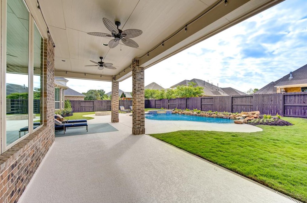 5711 Mustang Rdg Ln, Fulshear TX 77441-2148 exterior