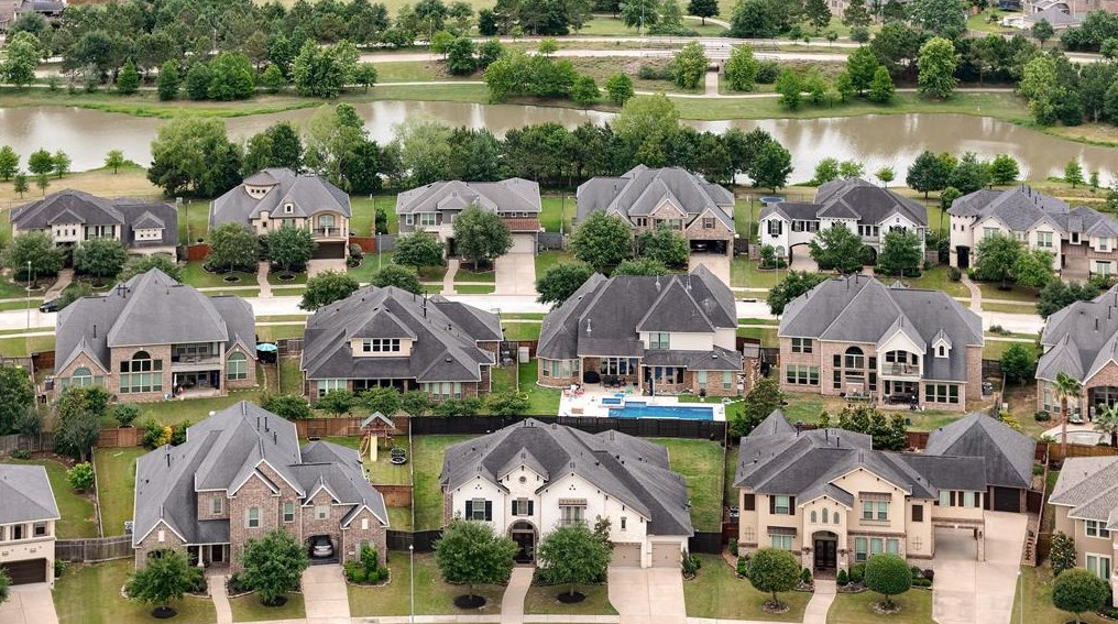 5711 Mustang Rdg Ln, Fulshear TX 77441-2148 exterior