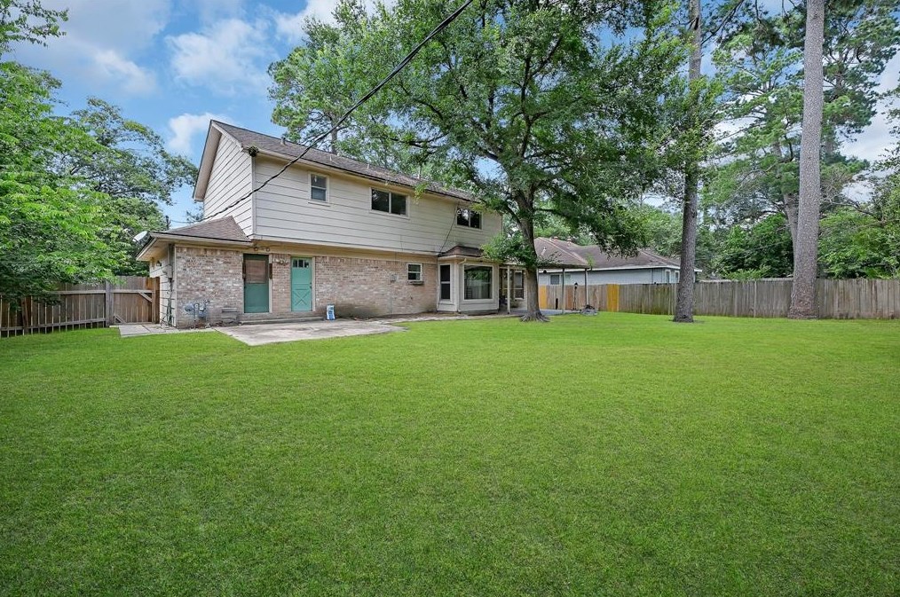 815 Timor Ln, Houston TX 77090-1326 exterior