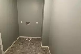 8321 Homewood Ln, Houston, TX 77028 - Photo 7