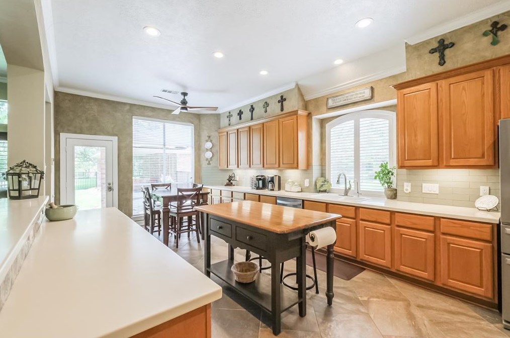 15813 Drifting Rose Dr, Cypress TX exterior