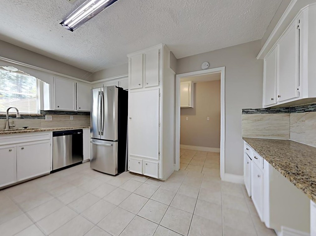 7919 Oak Moss Dr, Spring TX  77379-4526 exterior