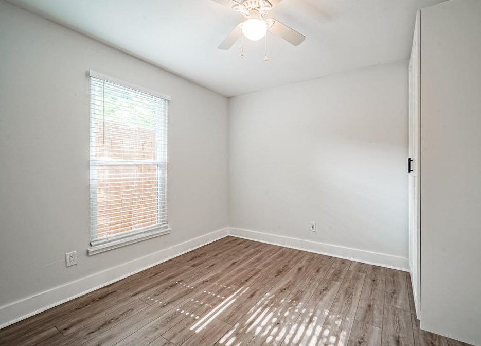 4049 Lucille St, Houston TX  77026-5704 exterior