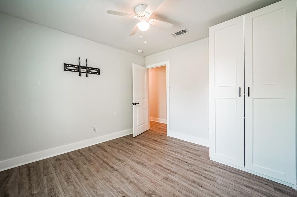 4049 Lucille St, Houston TX  77026-5704 exterior