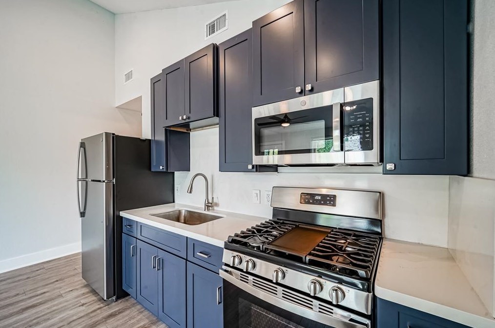 4049 Lucille St, Houston TX  77026-5704 exterior