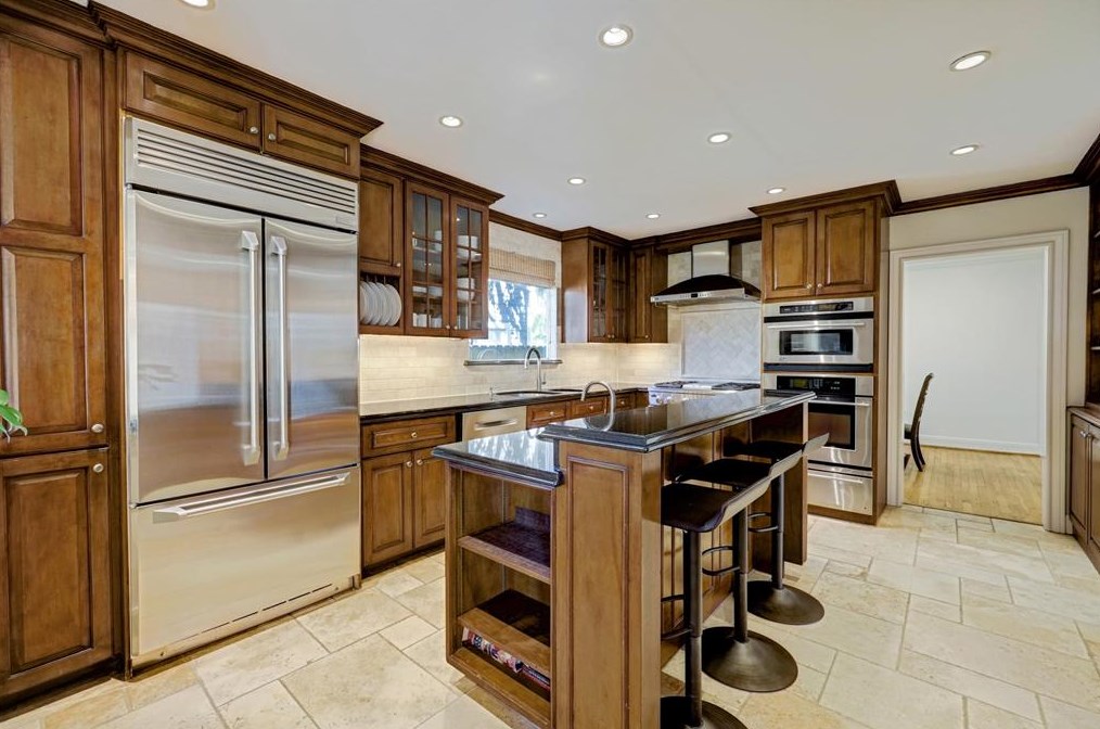 6110 Lk, Houston TX 77005-3134 exterior