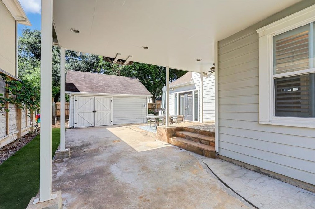 6110 Lk, Houston TX 77005-3134 exterior