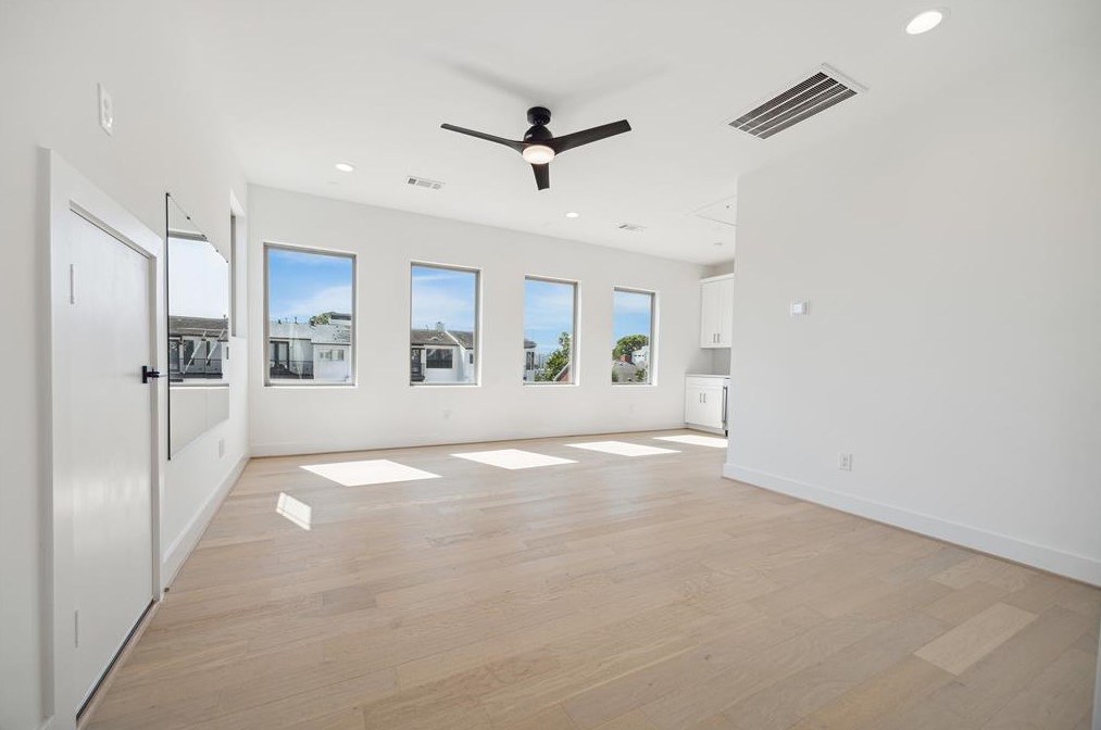 1808 Hazard St, Houston TX 77019-5720 exterior