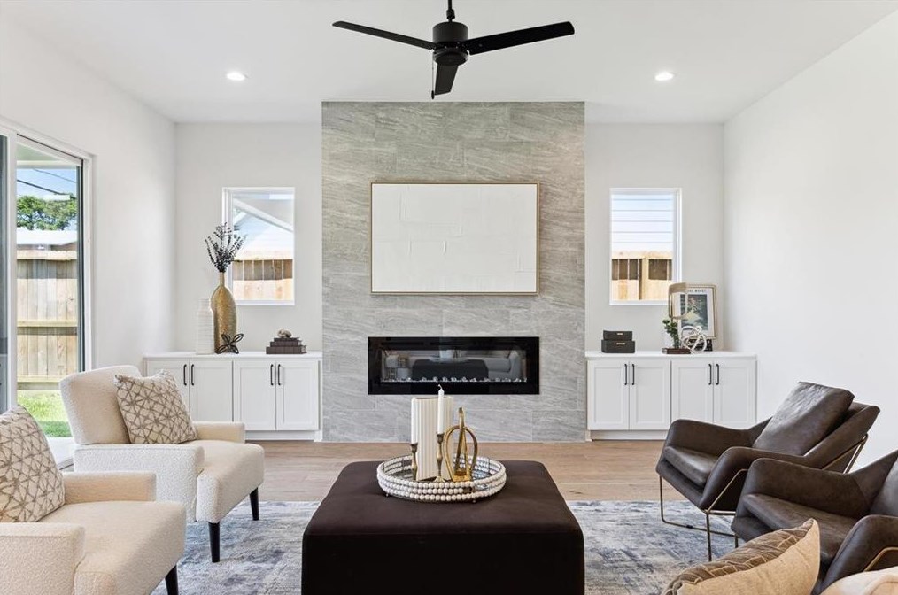 1705 Ronson Rd, Houston TX  77055-3222 exterior