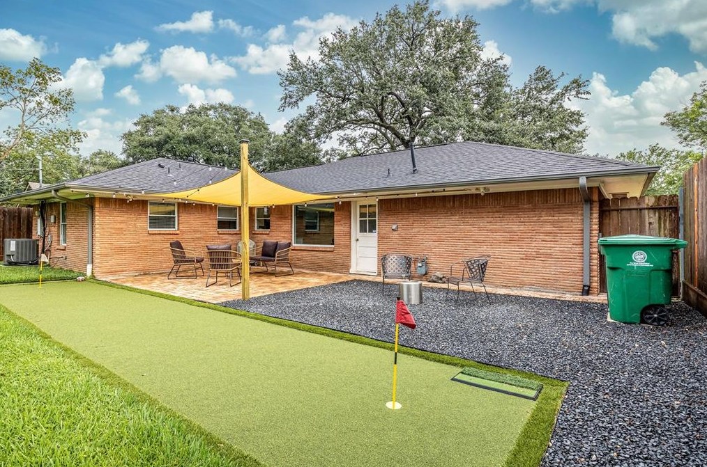 6132 Jason St, Houston TX  77096-1427 exterior