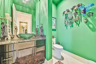 801 E Beach Dr, Galveston, TX 77550 - Photo 5