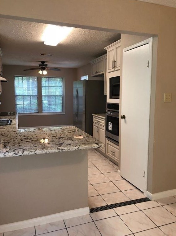 59 Rockfern Ct, Spring TX  77380-2872 exterior
