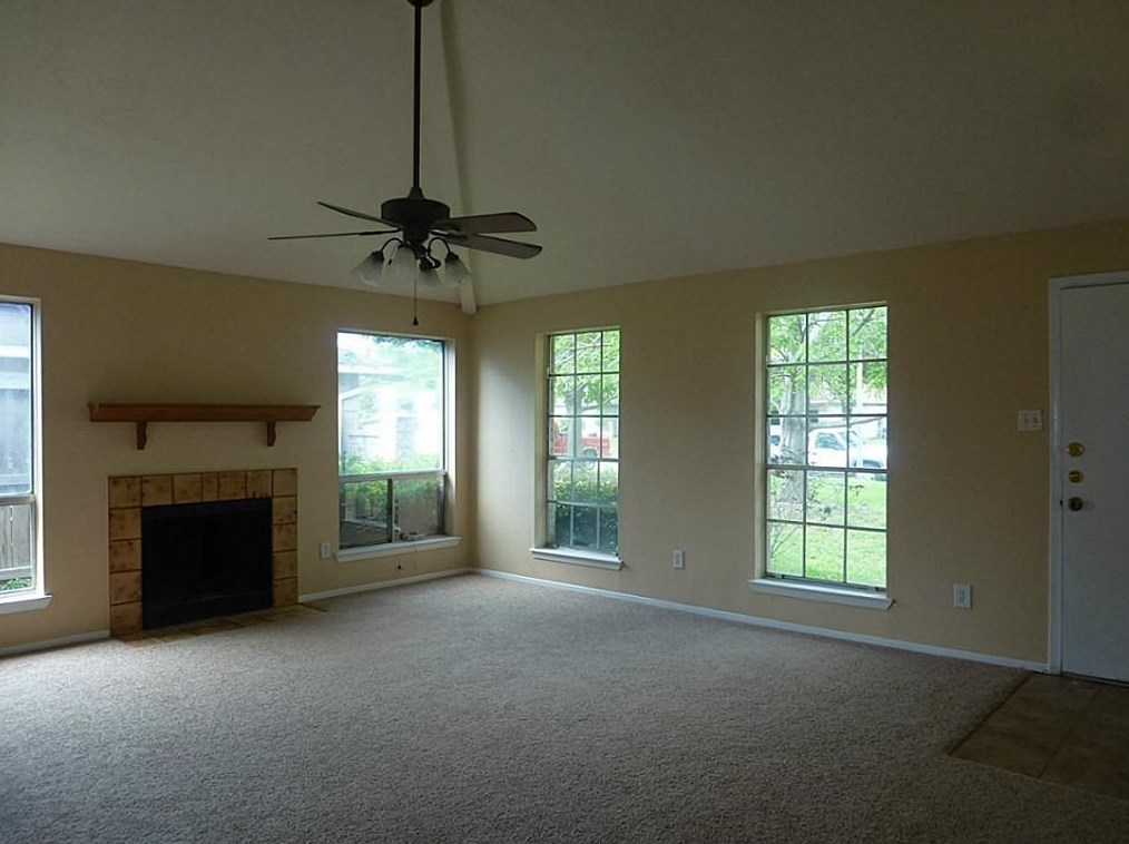 10051 Spotted Horse Dr, Houston TX  77064-5304 exterior