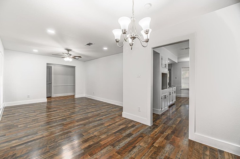 735 Reseda Dr, Houston TX  77062-5026 exterior